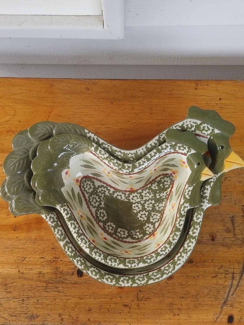 Temp-Tations Green Floral Hen Nesting Ceramic Bowls